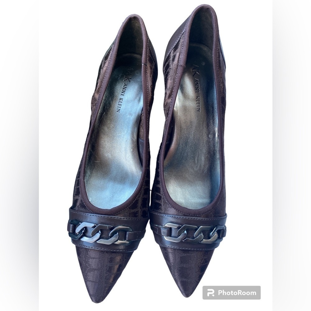 ANNE KLEIN KITTEN HEELS SIZE 7